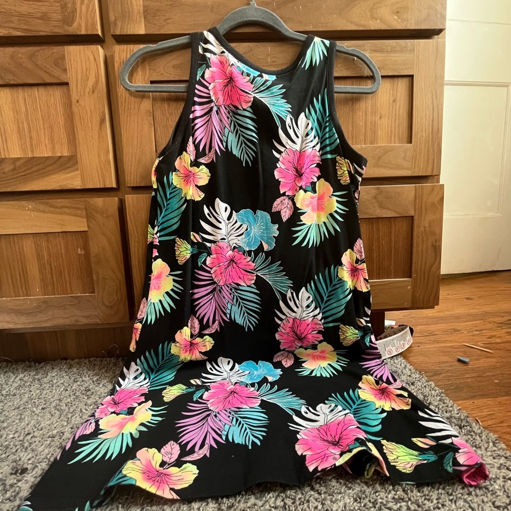 Extra large justice, black flower, long dress